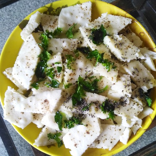 https://chefkhazana.vistashopee.com/Make Gujrati's favouite White Dhokla in no time.