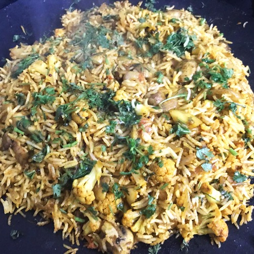 https://chefkhazana.vistashopee.com/Veggie Masala Khichdi recipe.